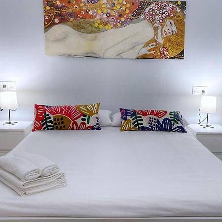 Vt Flat Reformado Con Escritorio De Trabajo Y Wifi Leilighet Bilbao Eksteriør bilde
